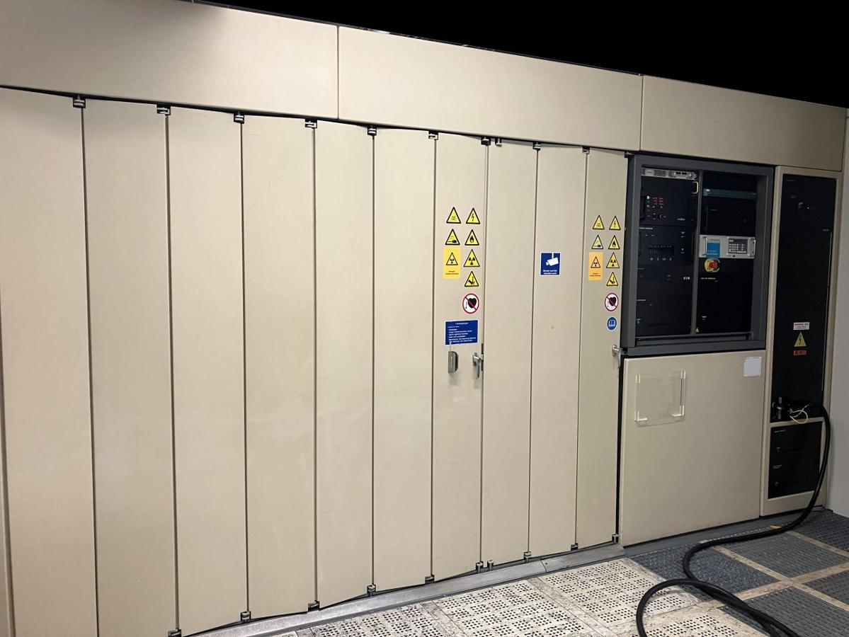 https://surplus.infineon.com/clientresources/84219/84223/28/76128/267500-7-left_side.JPG
