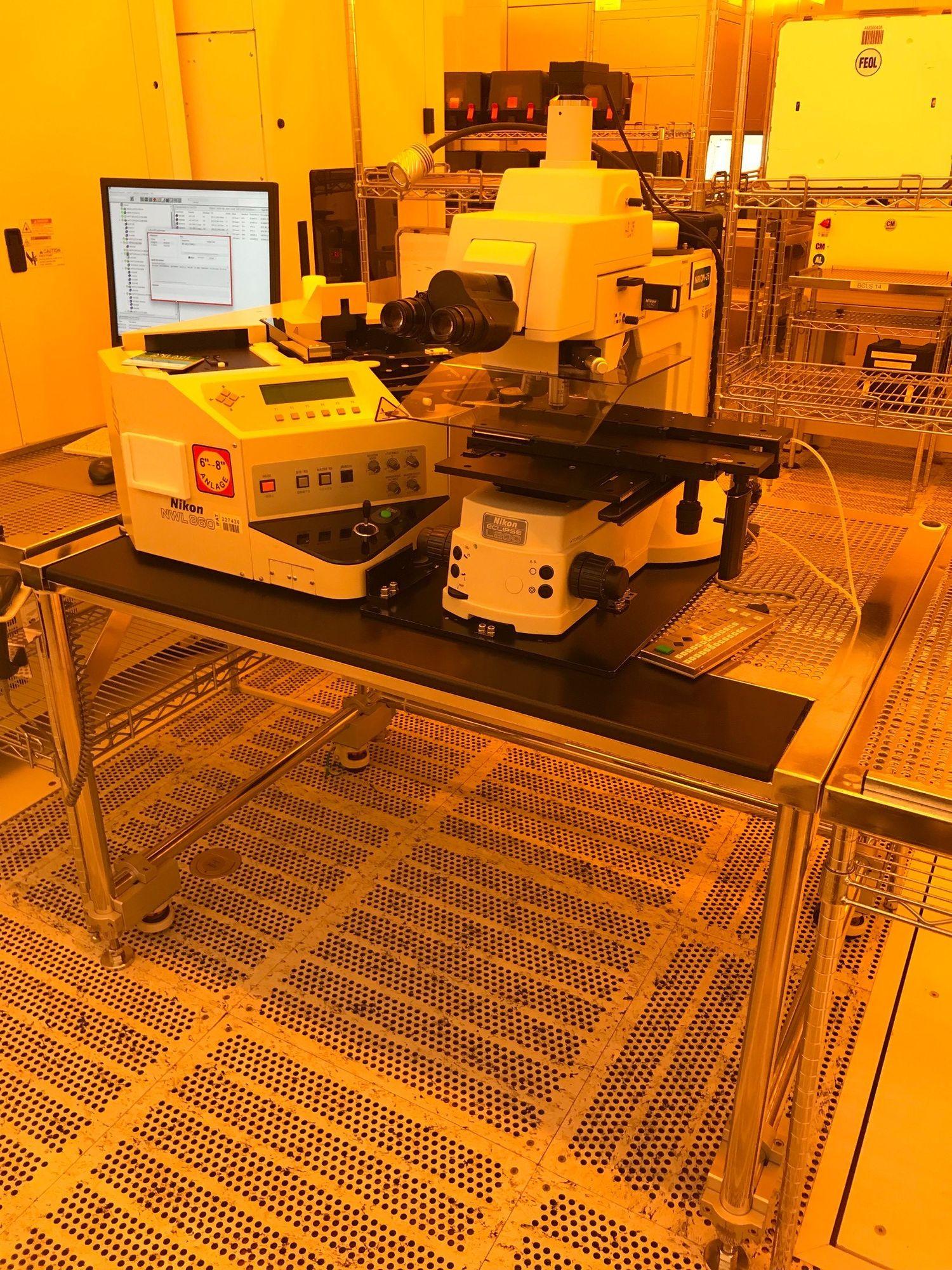 NIKON Eclipse L200 NWL860 und Labortisch