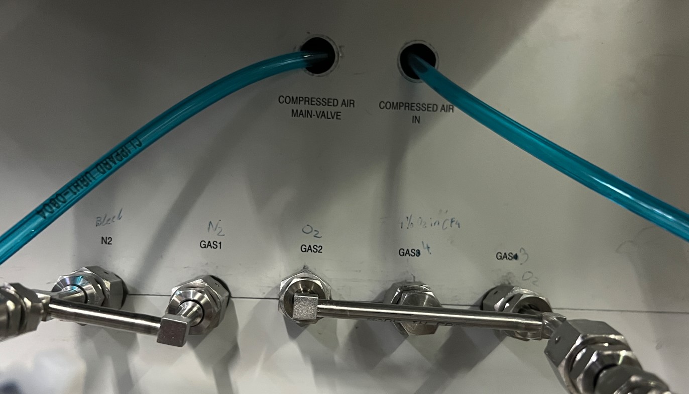 https://surplus.infineon.com/clientresources/84219/84223/36/77436/267620-3-TEPLA2D_gas_supply.JPG