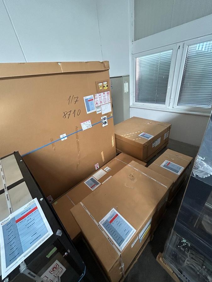 https://surplus.infineon.com/clientresources/84219/84223/36/77436/270089-1-Image-(1).jpg