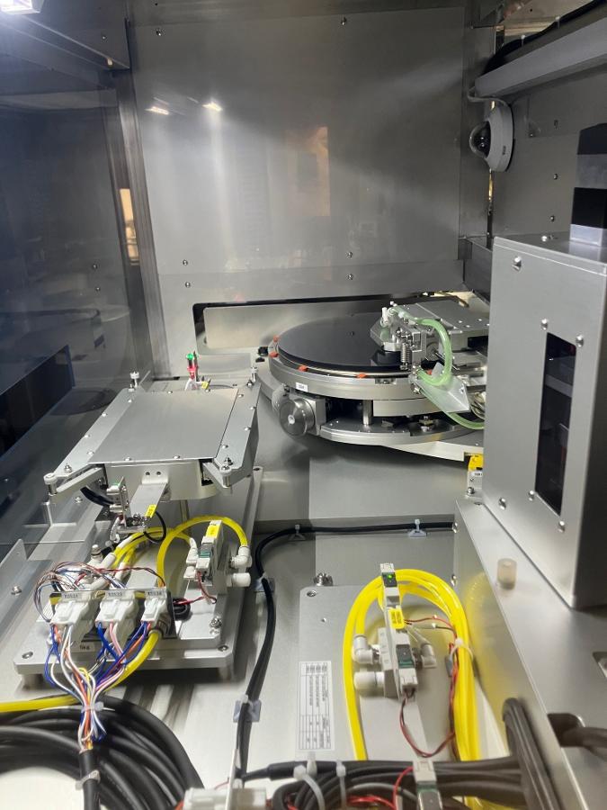 https://surplus.infineon.com/clientresources/84219/84223/36/77436/270091-3-Glas-Demount-Station.jpg