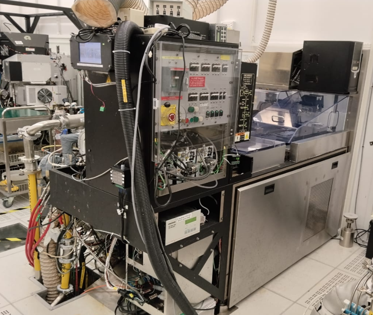 https://surplus.infineon.com/clientresources/84219/84223/73/84873/268175-1-02_Back-View.png