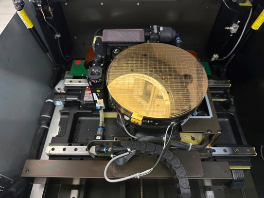 https://surplus.infineon.com/clientresources/84219/84223/89/77289/269632-1-02_Front-View.jpg