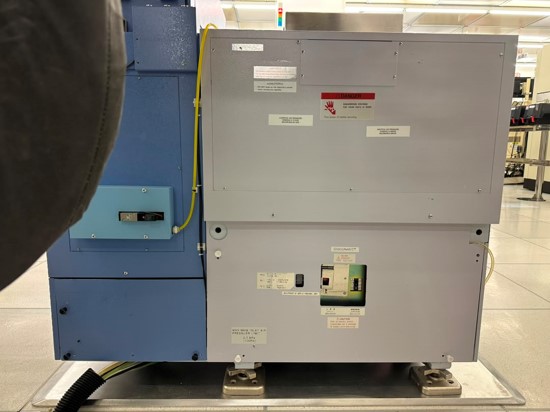 https://surplus.infineon.com/clientresources/84219/84223/89/77289/269632-2-03_Back-View.jpg