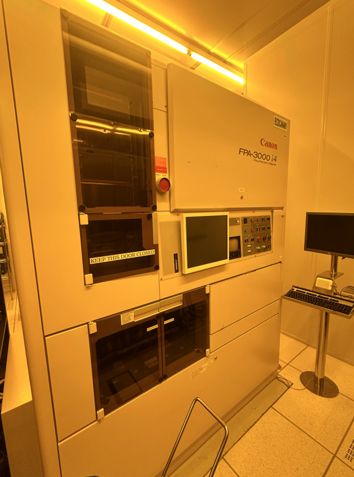 https://surplus.infineon.com/clientresources/84219/84223/94/83594/267767-a-01_Front-View.png